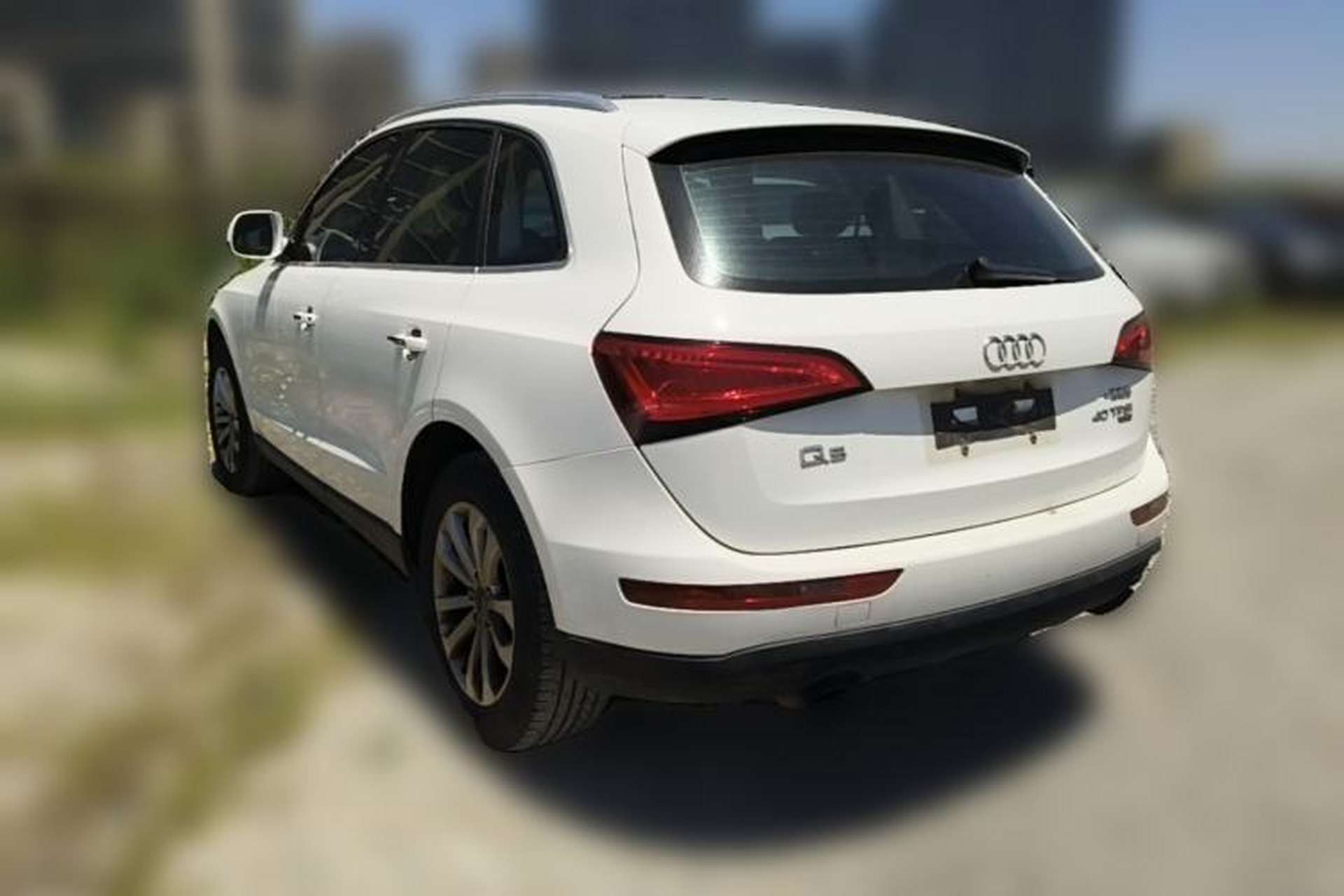 Used Audi Q5 2013 40 TFSI Technology Edition Rear Left 45 Deg