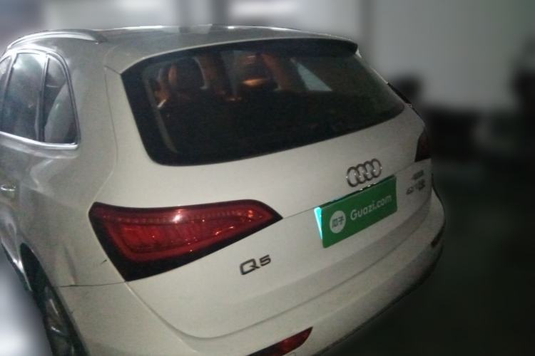 Used Audi Q5 2013 40 TFSI Technology Edition Rear Left 45 Deg