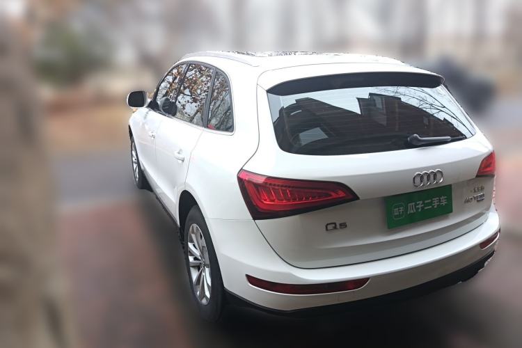 Used Audi Q5 2013 40 TFSI Technology Edition Rear Left 45 Deg