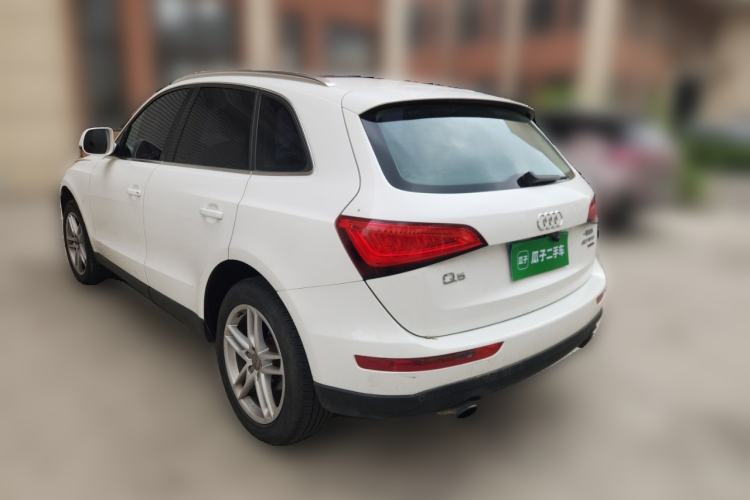 Used Audi Q5 2013 40 TFSI Technology Edition Rear Left 45 Deg
