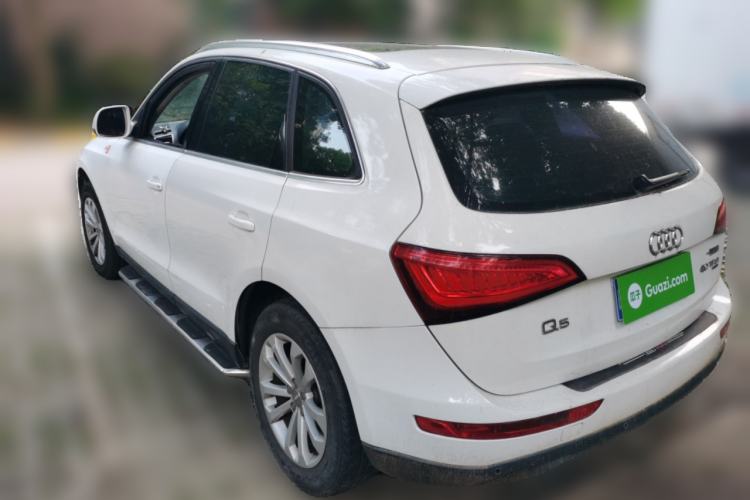 Used Audi Q5 2013 40 TFSI Technology Edition Rear Left 45 Deg