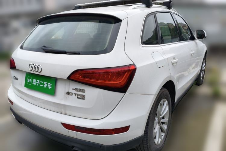 Used Audi Q5 2013 40 TFSI Technology Edition Rear Right 45 Deg