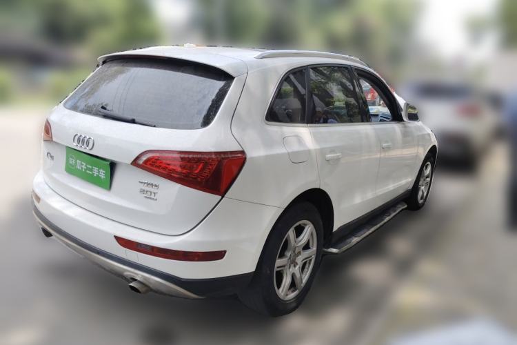 Used Audi Q5 2013 40 TFSI Technology Edition Rear Right 45 Deg