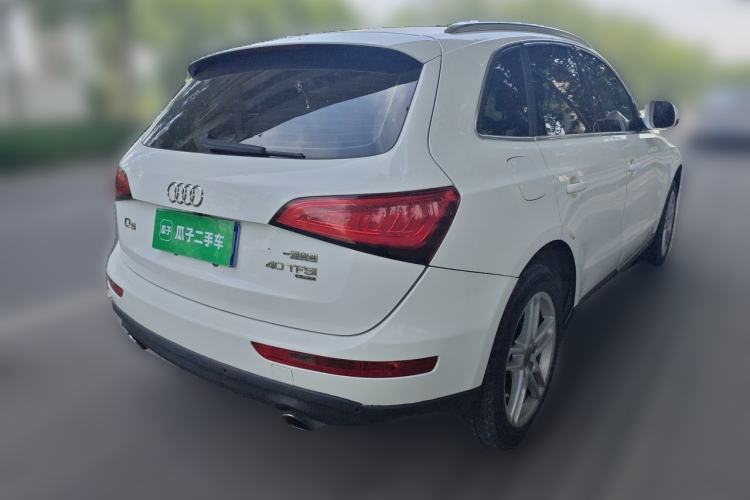 Used Audi Q5 2013 40 TFSI Technology Edition Rear Right 45 Deg