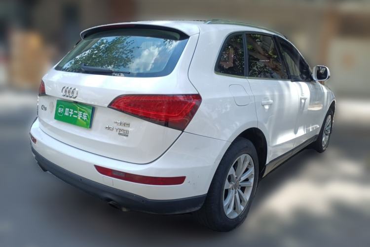 Used Audi Q5 2013 40 TFSI Technology Edition Rear Right 45 Deg