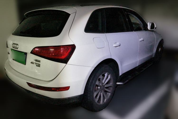 Used Audi Q5 2013 40 TFSI Technology Edition Rear Right 45 Deg