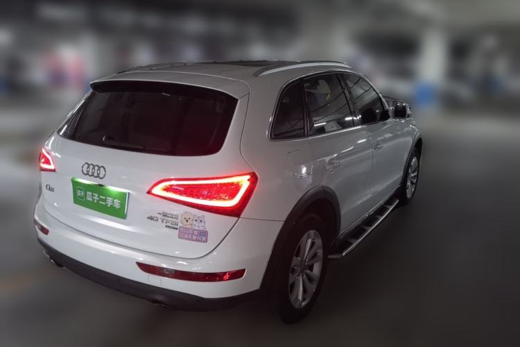 Used Audi Q5 2013 40 TFSI Technology Edition Rear Right 45 Deg