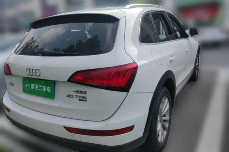 Used Audi Q5 2013 40 TFSI Technology Edition Rear Right 45 Deg