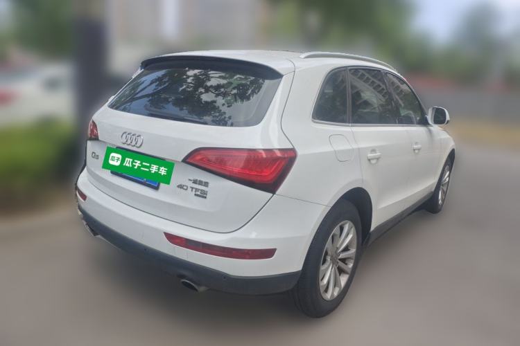 Used Audi Q5 2013 40 TFSI Technology Edition Rear Right 45 Deg