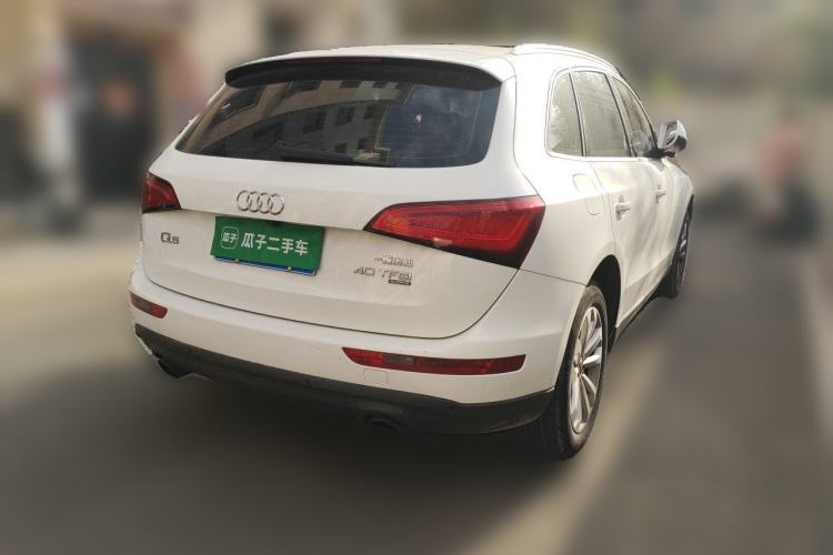 Used Audi Q5 2013 40 TFSI Technology Edition Rear Right 45 Deg