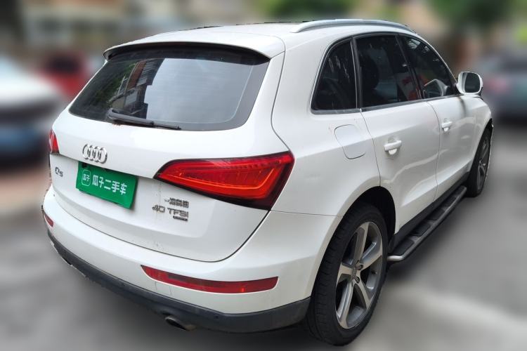 Used Audi Q5 2013 40 TFSI Technology Edition Rear Right 45 Deg