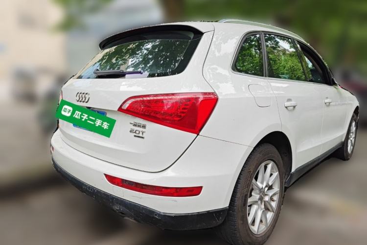 Used Audi Q5 2013 40 TFSI Technology Edition Rear Right 45 Deg