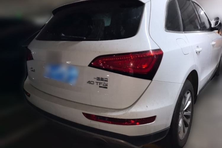 Used Audi Q5 2013 40 TFSI Technology Edition Rear Right 45 Deg