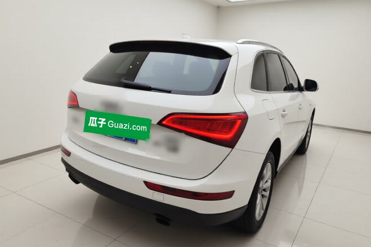 Used Audi Q5 2013 40 TFSI Technology Edition Rear Right 45 Deg