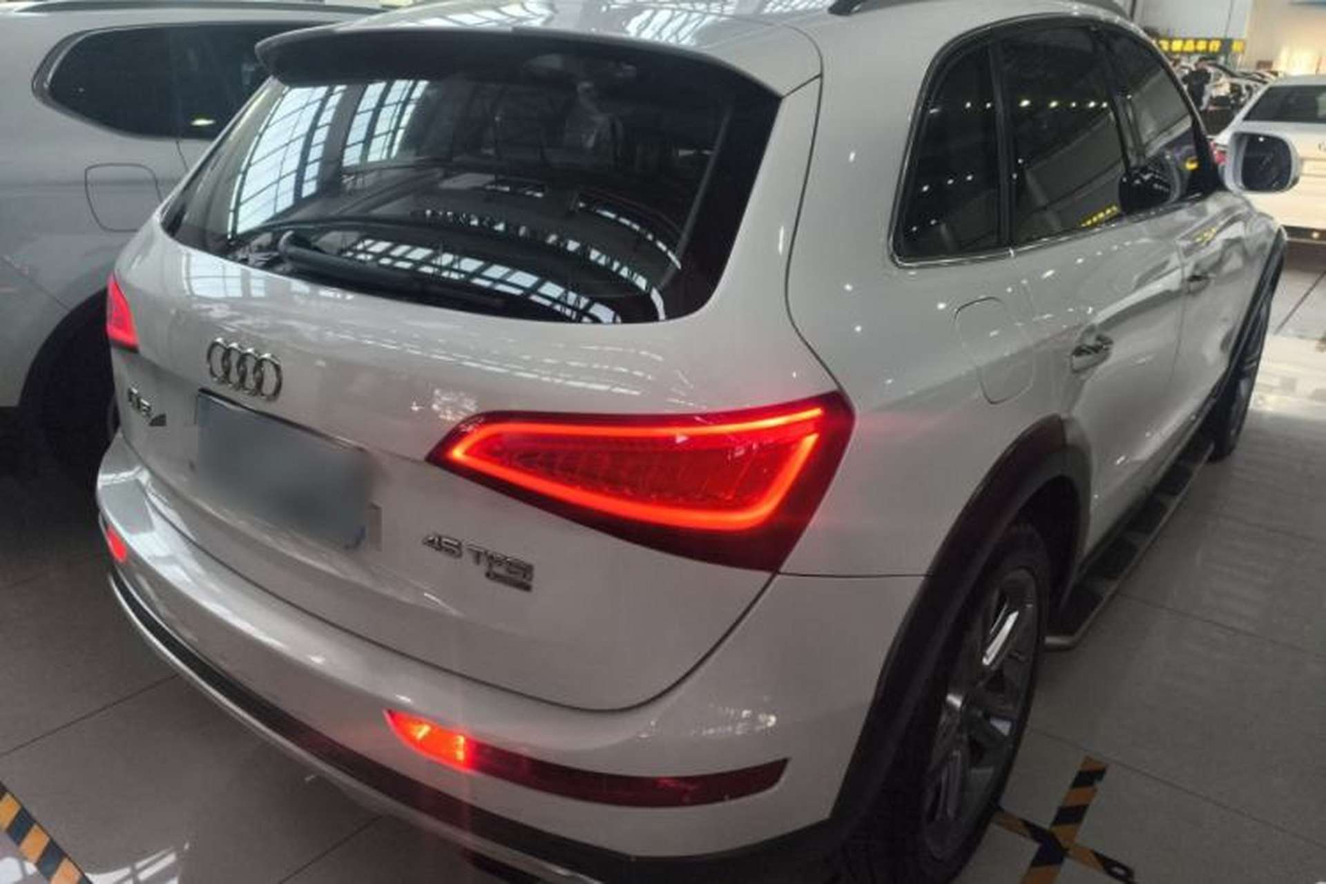 Used Audi Q5 2013 45 TFSI quattro off-road version Rear Right 45 Deg