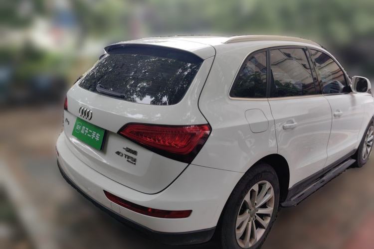 Used Audi Q5 2013 40 TFSI Technology Edition Rear Right 45 Deg
