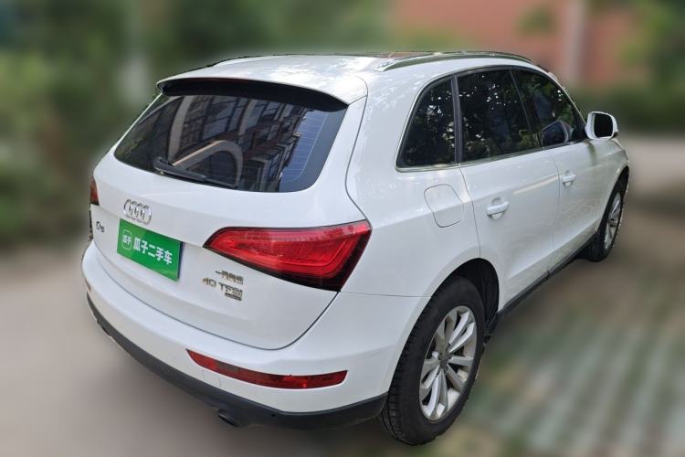 Used Audi Q5 2013 40 TFSI Technology Edition Rear Right 45 Deg