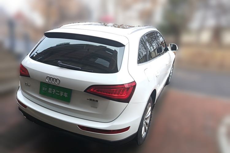 Used Audi Q5 2013 40 TFSI Technology Edition Rear Right 45 Deg