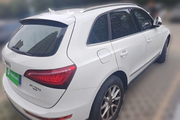 Used Audi Q5 2013 40 TFSI Technology Edition Rear Right 45 Deg