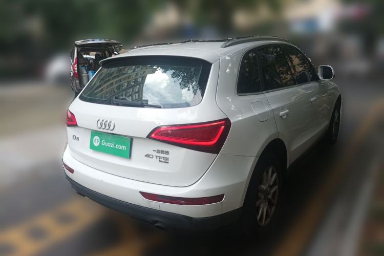 Used Audi Q5 2013 40 TFSI Ambition Rear Right 45 Deg