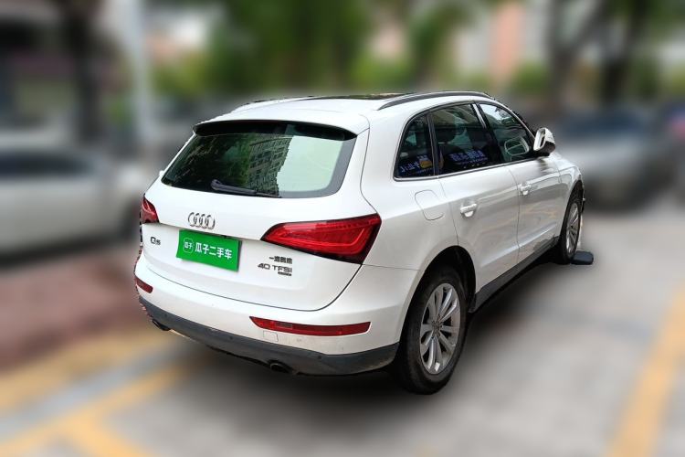 Used Audi Q5 2013 40 TFSI Technology Edition Rear Right 45 Deg