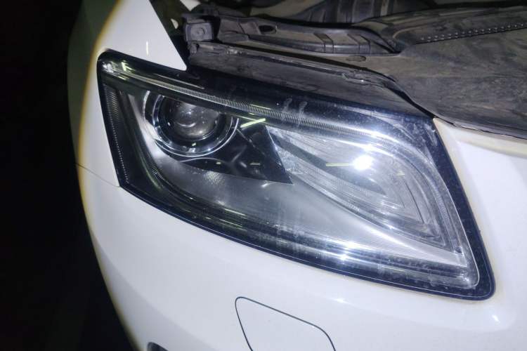 Used Audi Q5 2013 40 TFSI Comfort Edition Right Front Headlight