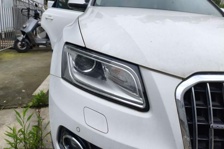 Used Audi Q5 2013 40 TFSI Technology Edition Right Front Headlight