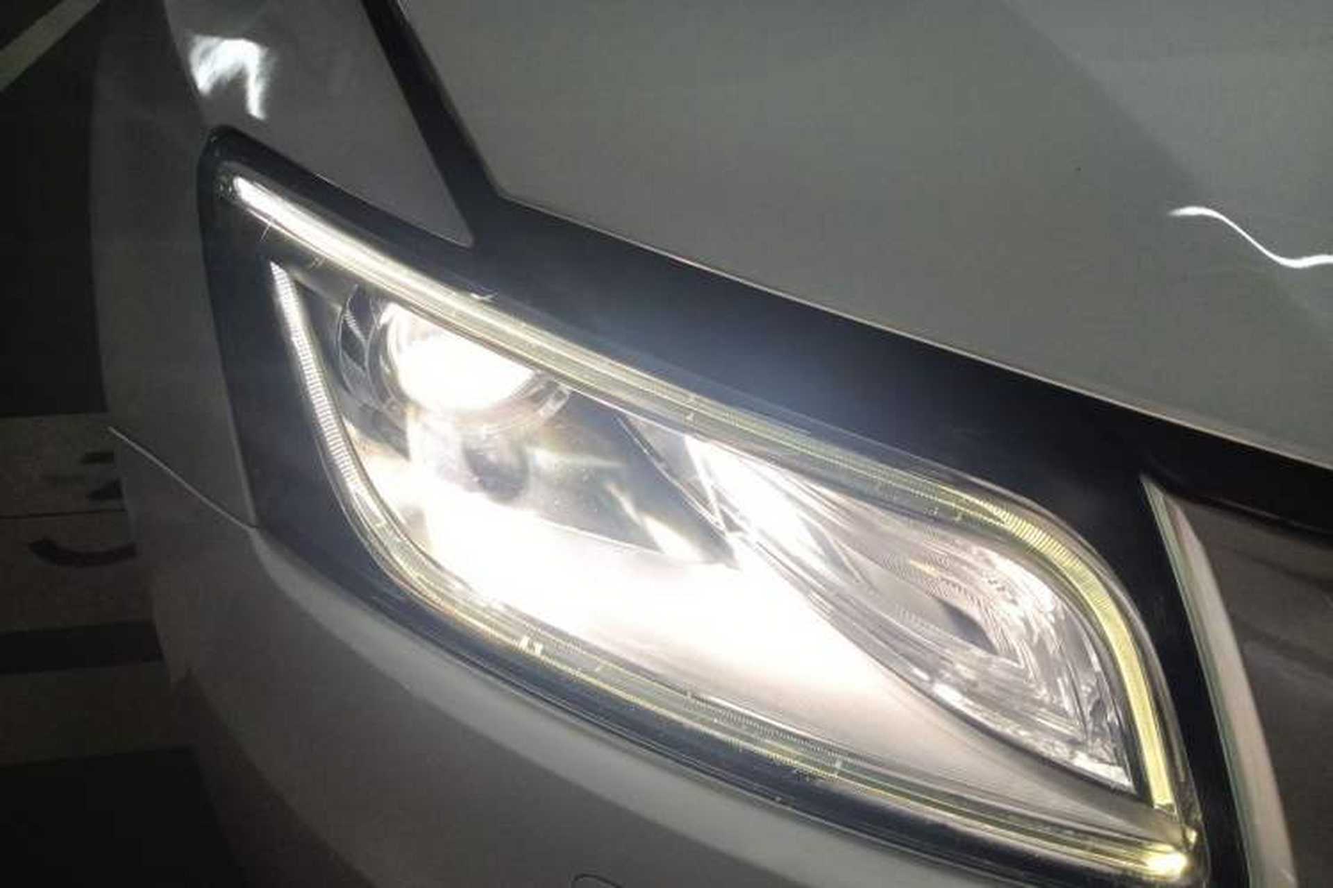 Used Audi Q5 2013 40 TFSI Ambition Right Front Headlight