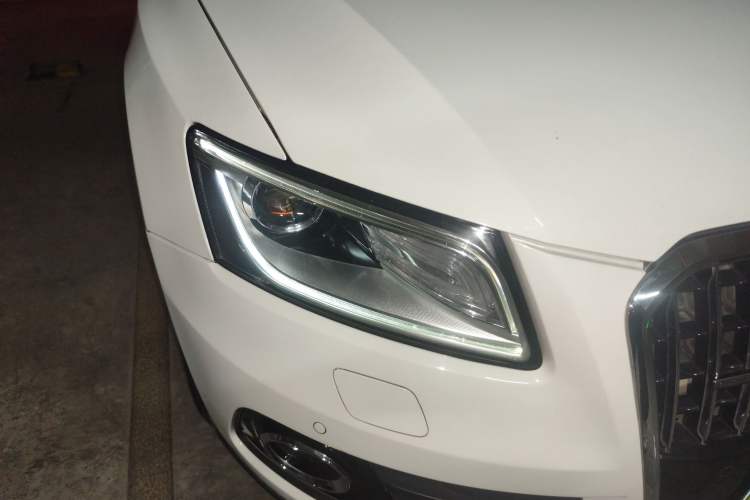 Used Audi Q5 2013 40 TFSI Technology Edition Right Front Headlight