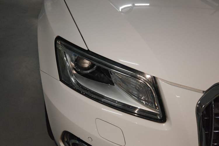 Used Audi Q5 2013 40 TFSI Technology Edition Right Front Headlight