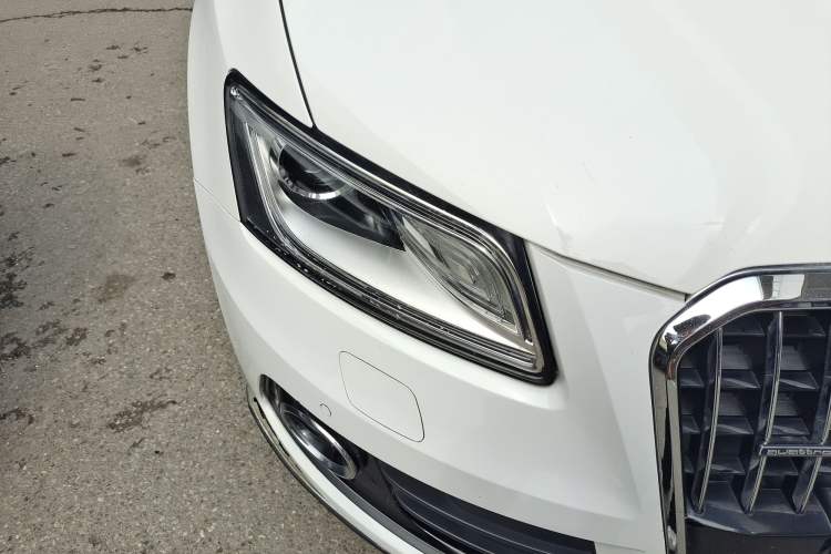 Used Audi Q5 2013 40 TFSI Technology Edition Right Front Headlight