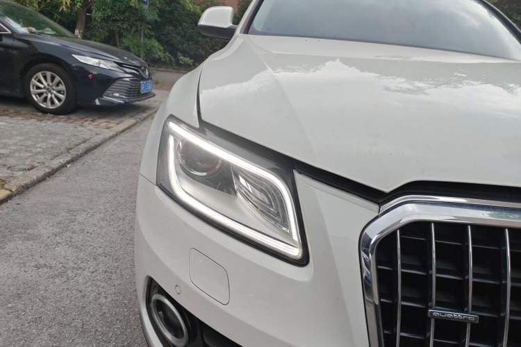 Used Audi Q5 2013 40 TFSI Technology Edition Right Front Headlight