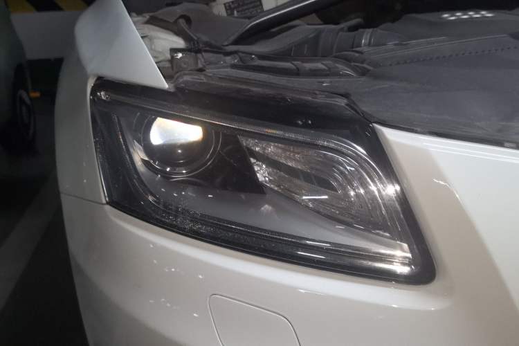 Used Audi Q5 2013 40 TFSI Technology Edition Right Front Headlight