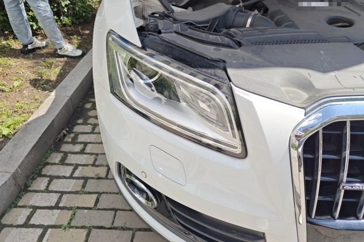 Used Audi Q5 2013 40 TFSI Comfort Edition Right Front Headlight