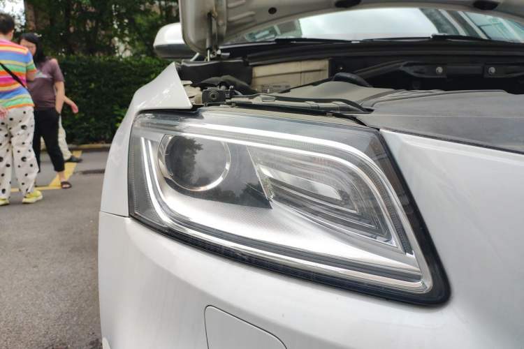 Used Audi Q5 2013 45 TFSI quattro Sport Edition Right Front Headlight