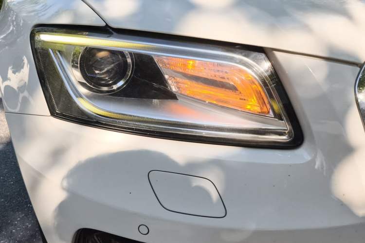 Used Audi Q5 2013 40 TFSI Technology Edition Right Front Headlight