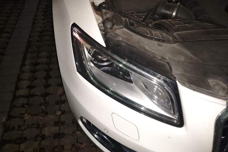 Used Audi Q5 2013 40 TFSI Technology Edition Right Front Headlight