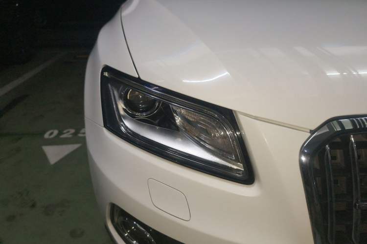 Used Audi Q5 2013 40 TFSI Comfort Edition Right Front Headlight