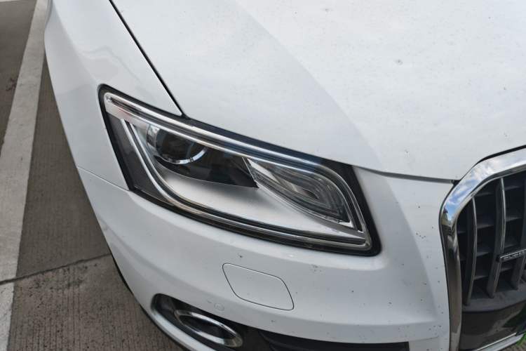 Used Audi Q5 2013 40 TFSI Comfort Edition Right Front Headlight