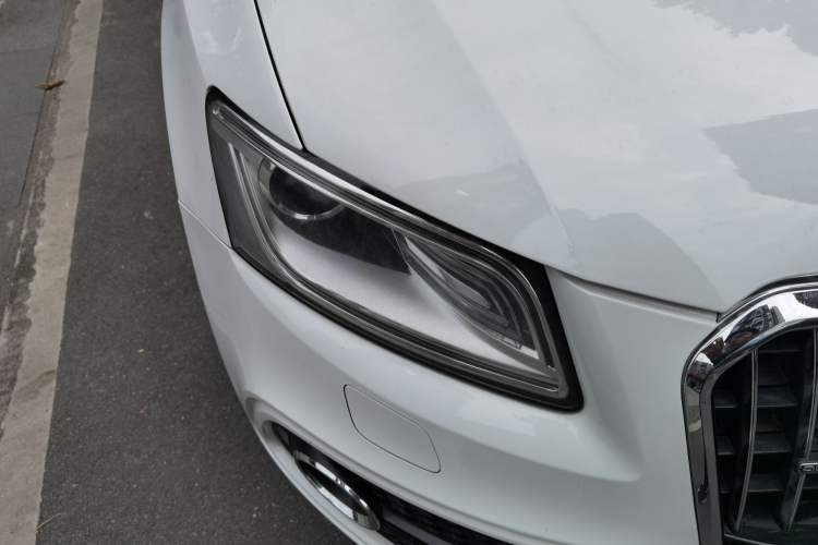Used Audi Q5 2013 45 TFSI quattro Sport Edition Right Front Headlight