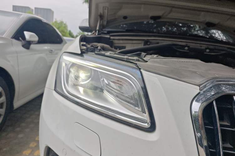 Used Audi Q5 2013 40 TFSI Technology Edition Right Front Headlight