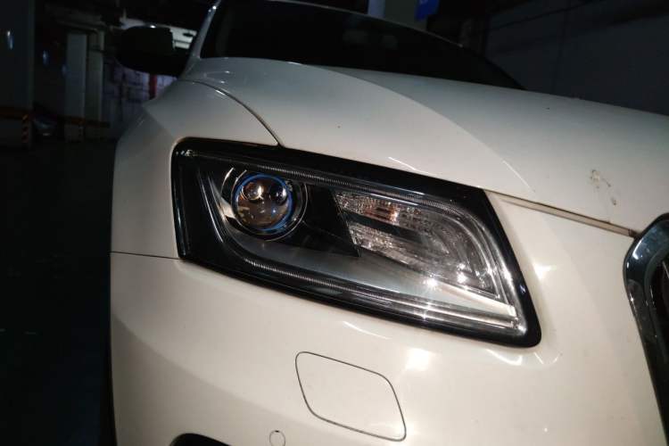 Used Audi Q5 2013 40 TFSI Comfort Edition Right Front Headlight
