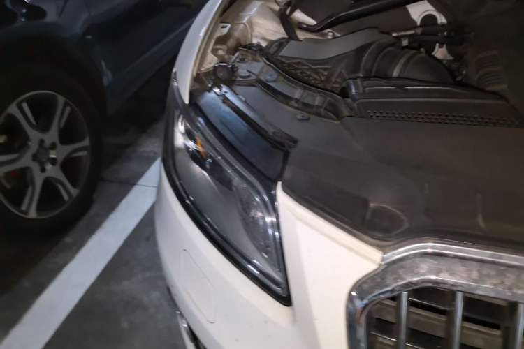 Used Audi Q5 2013 40 TFSI Technology Edition Right Front Headlight
