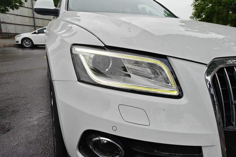Used Audi Q5 2013 40 TFSI Technology Edition Right Front Headlight
