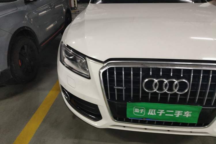 Used Audi Q5 2013 40 TFSI Comfort Edition Right Front Headlight