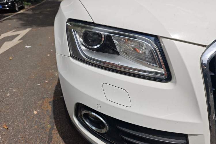 Used Audi Q5 2013 40 TFSI Comfort Edition Right Front Headlight