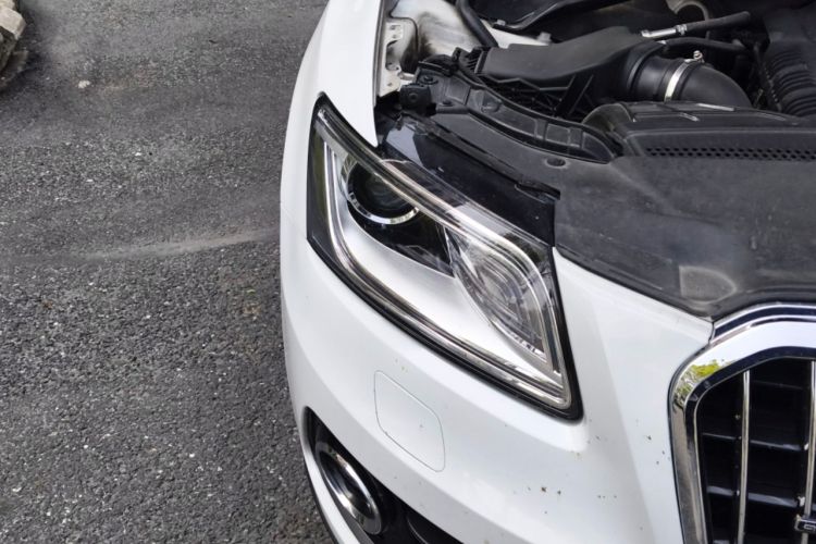 Used Audi Q5 2013 40 TFSI Ambition Right Front Headlight