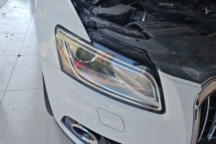 Used Audi Q5 2013 40 TFSI Comfort Edition Right Front Headlight