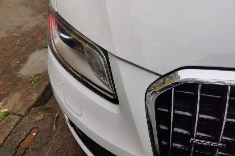 Used Audi Q5 2013 40 TFSI Comfort Edition Right Front Headlight