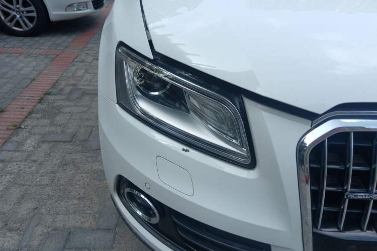 Used Audi Q5 2013 40 TFSI Comfort Edition Right Front Headlight